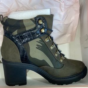 Booties camo
